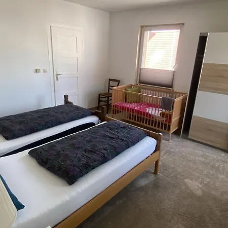 Uebernachtungen 75 M2 Grosser Parkplatz Wlan 1 Stock Im Haus Talheim (Tuttlingen)